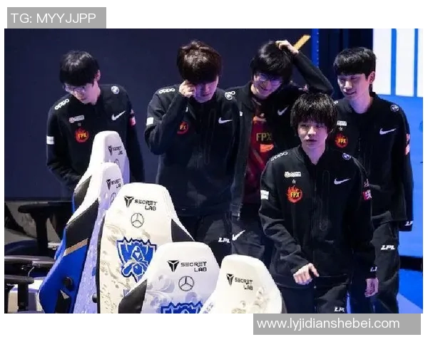 赛后复盘：FPX与WE的战术对决与意识碰撞分析