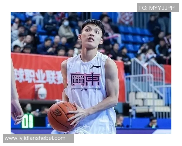 篮球明星遭遇恶意诋毁事件引发公众热议与媒体关注的背后真相探讨